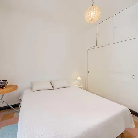 A C 2bdr 4p - Center Appartement *
